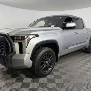 2024 Toyota Tundra Platinum 4D CrewMax